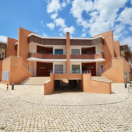 Millennium Golf Residences * Виламура