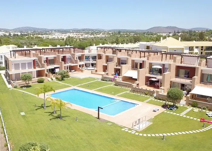 아파트 Millennium Golf Residences 빌라모라