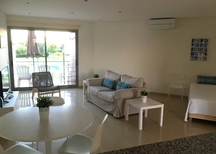 Millennium Golf Residences * 빌라모라